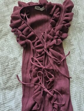 NWOT! Zara Plum Ruffle Tie-Front Ribbed Tank Cardigan